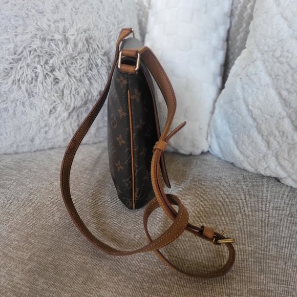 Louis Vuitton Musette Salsa Long-Strap Monogram Canvas Shoulder Crossbody Bag.. - Picture 3 of 12